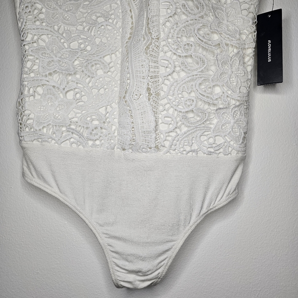 Lulus Cali Cantina White Lace Bodysuit Sz L - Picture 8 of 16